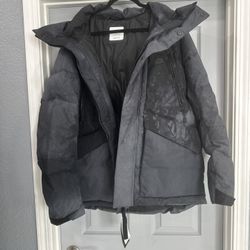 New Mens  Storm-FIT jacket size L , Original Price $350