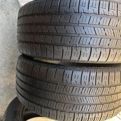 2 Llantas 235/40R19 GOODYEAR All Season  Reliant 