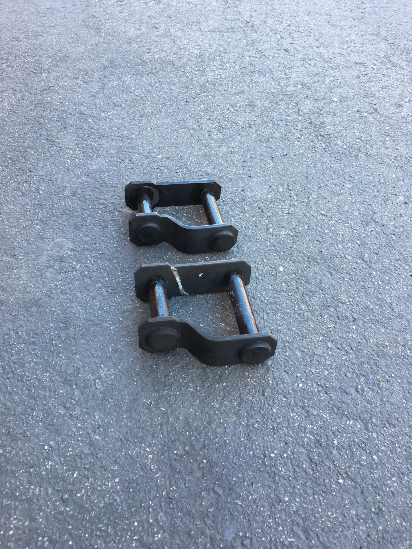 2005-2016 Nissan Frontier (Xterra)OEM Shackles 