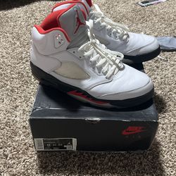 Jordan 5 Retro Fire Red Silver Tongue