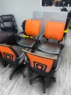 4 IGO Office Chairs