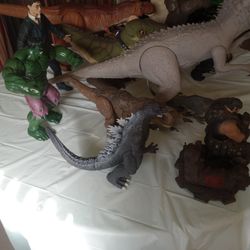 Collectibles  Toys..............1000............obo............I Know My Prices So No Lowballing.....kid Dinos......ty For Looking