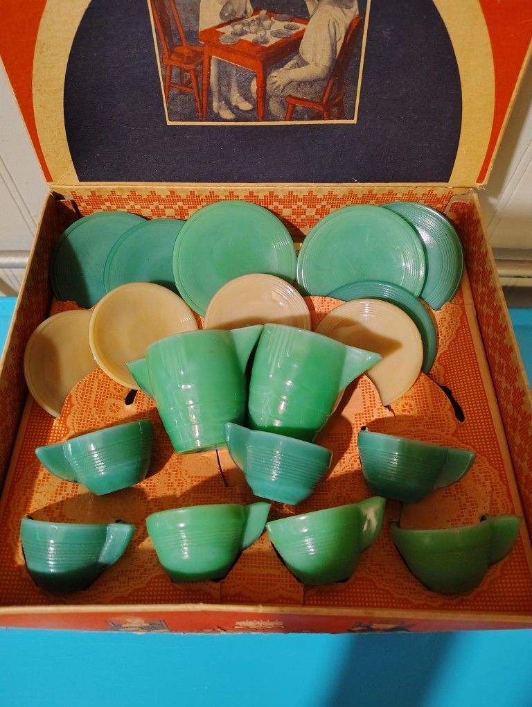 1940's-Art Deco - Childs Tea Set- Beautiful Colored Glass