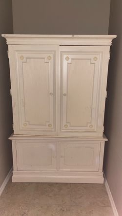 Dining cabinet