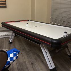 Air Hockey Table