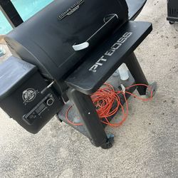 Pit Boss Pellet Smoker