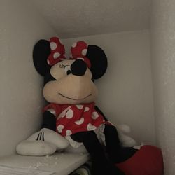 Giant Minnie Mouse Plush Toy