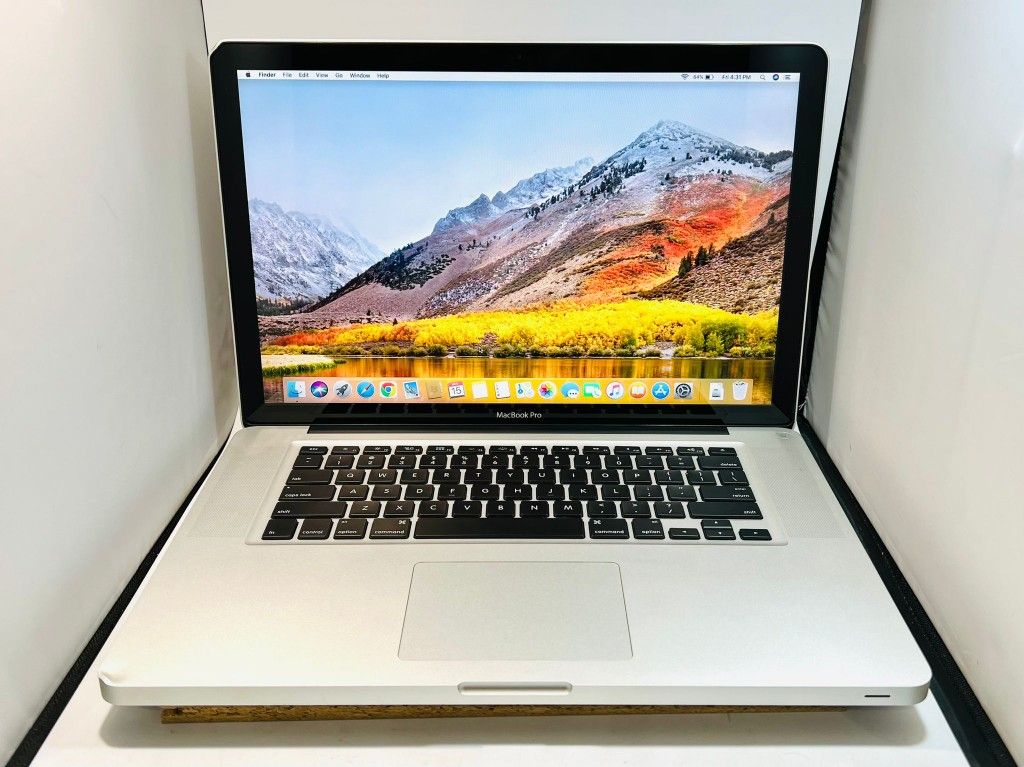 Apple MacBook Pro 15” 2011 2Ghz i7 8GB 256GB SSD High Sierra Fully