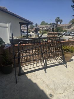 King Bedframe