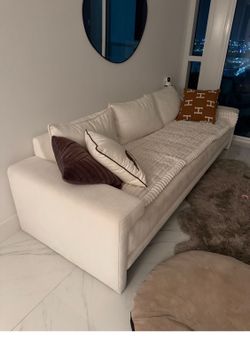 Beautiful Expensive Exquisite Queen Sofa!! $700