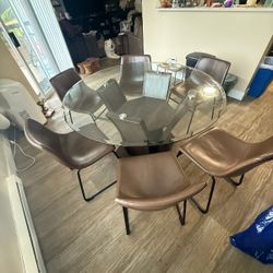 dining table With Set Of 6  Chairs 