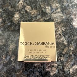NEW DOLCE & GABBANA THE ONE EAU DE PARFUM MINI $15!