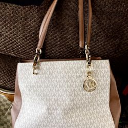 Michael Kors Larger Purse