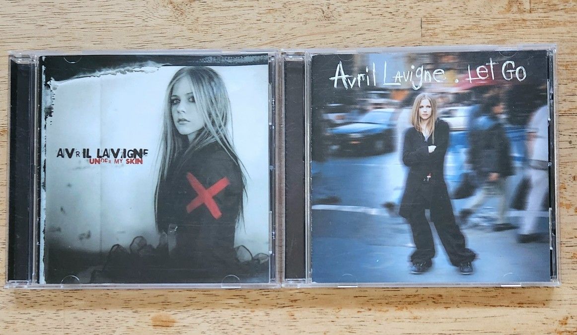2 Avril Lavigne CD's