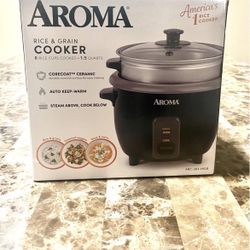 Aroma 1.5 Quart Rice Cooker 
