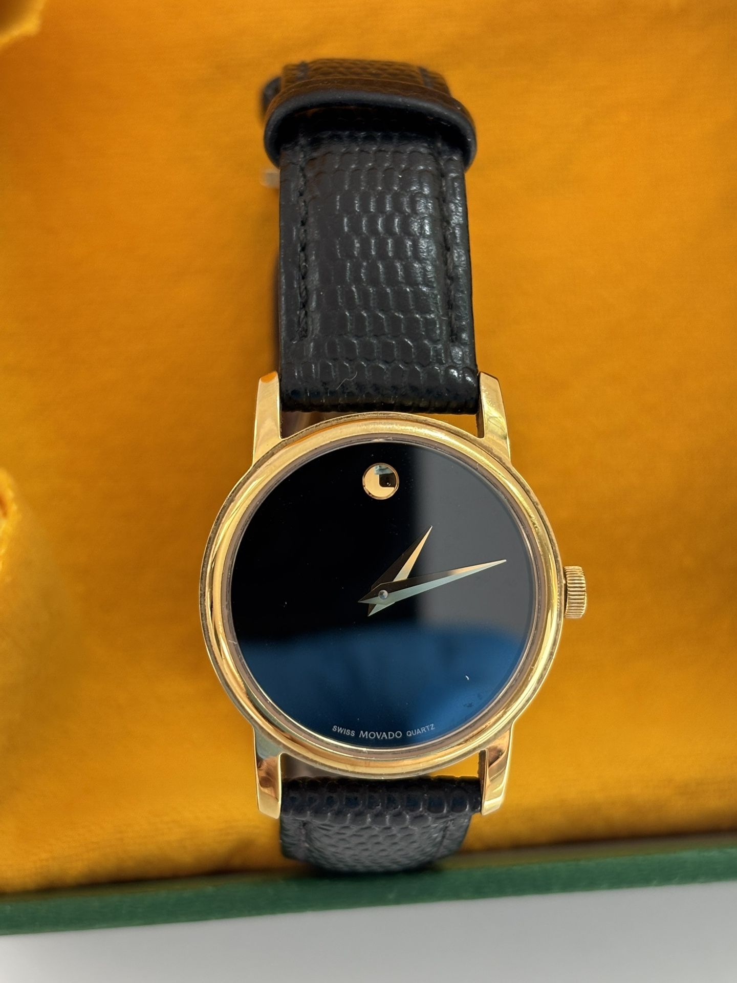 Movado Museum Classic Women’s Watch ( Sapphire Crystal)
