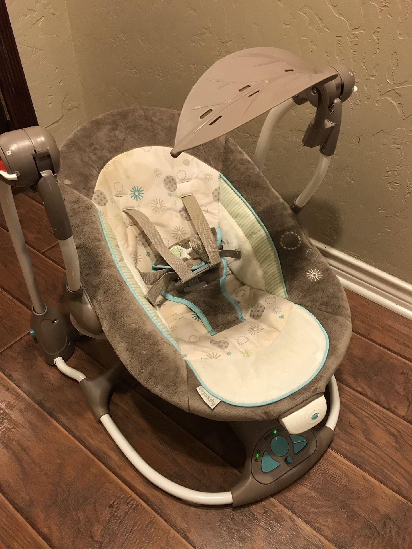 Portable 2-in-1 automatic baby swing