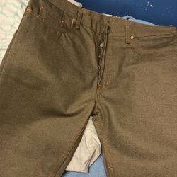 brand new Levi jeans size 42/30