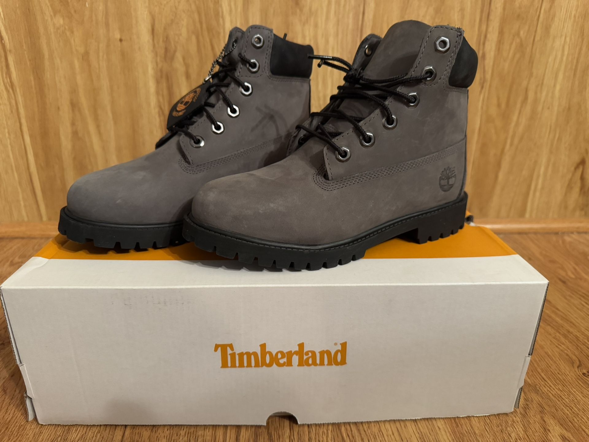 New In Box Timberland Boots, Men's 7/Womens 8.5