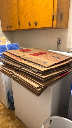 Moving boxes - very good condition!