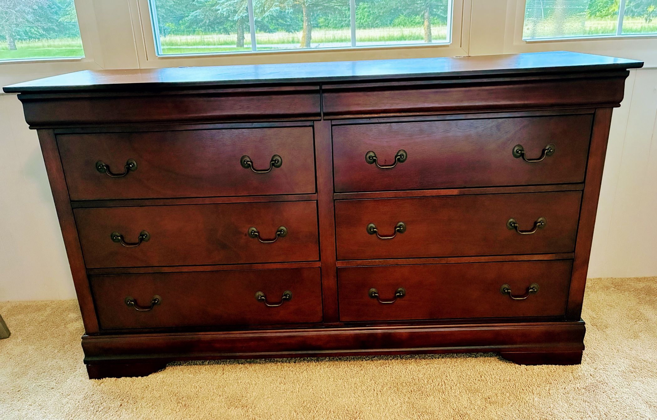 Beautiful 6 Piece Complete Bedroom Set