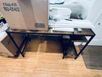 Computer Desk 47-inch with Storage Shelf