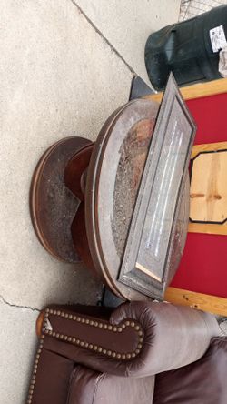 COUCH AND COFFEE TABLE FOR SALE
