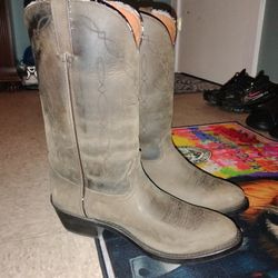 10.5 Brand New Boots 