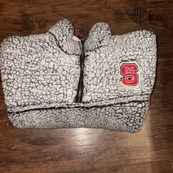 North Carolina State  Pressbox Faux Fur  by Royce Apparel Men's Size M