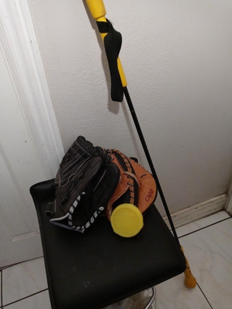 Misc Softball Stuff.... Spin Right Spinner .. Batting Stick and Softball Glove And Catchers glove