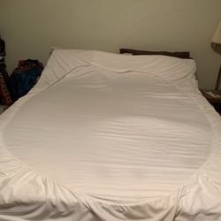 Mattress Topper Queen.      Chino, Ca