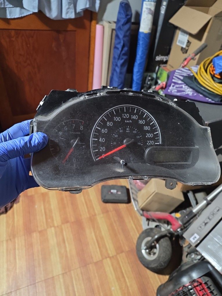 Guage Cluster For Nissan Versa