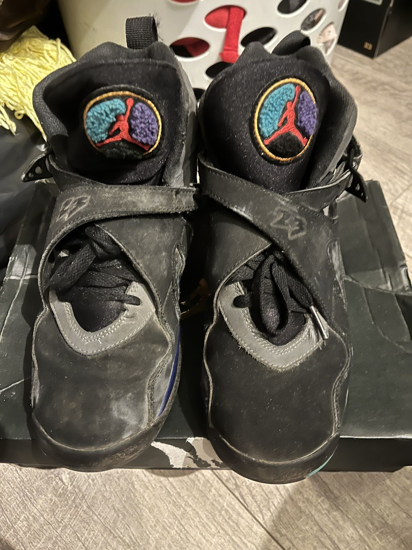 Air Jordan 8 Retro BG Size 6 Youth