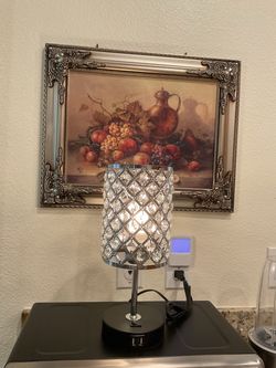 CRYSTAL LAMP WITH USB