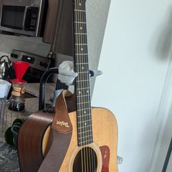 Taylor 110e. Electric Acustic