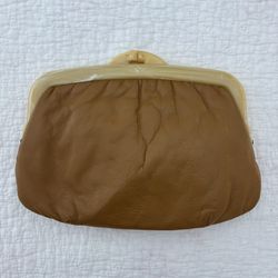VTG Women’s Made In USA  Purse Clasp Small Clutch Brown Leather
