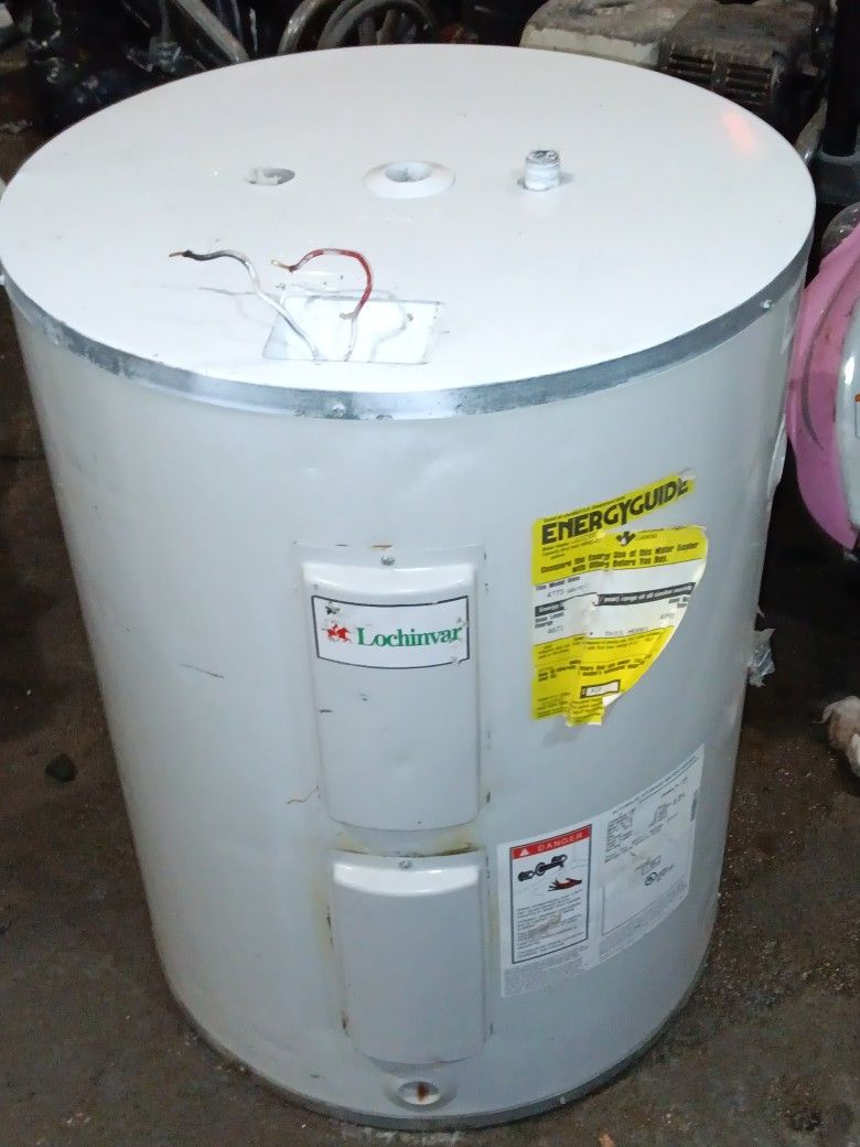 Electric.     Hot Water Tank 40. Gallon