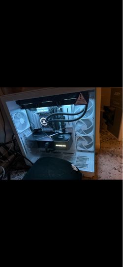 High end gaming PC - RTX 4080 / i7 13700k
