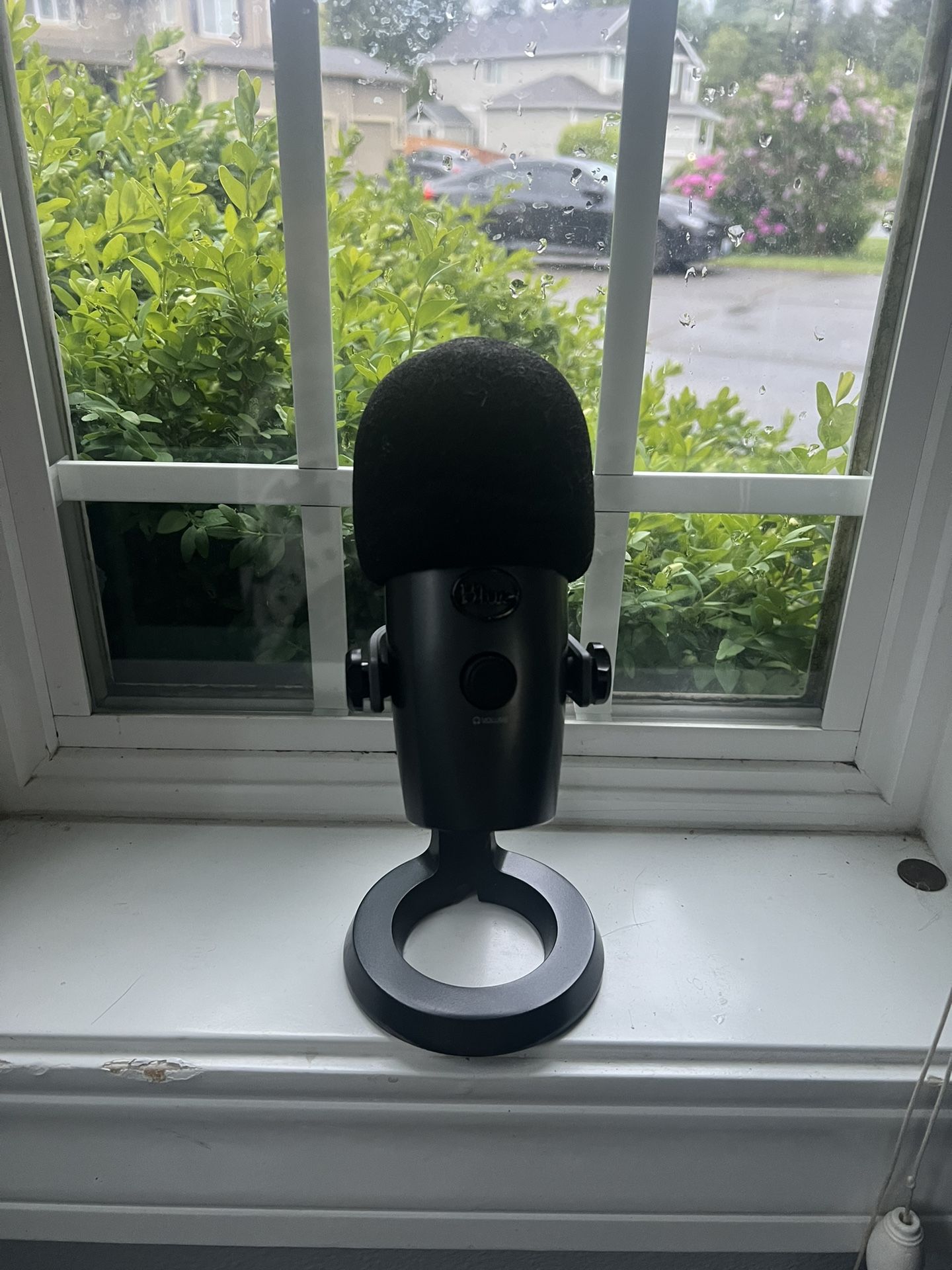 Blue Yeti Mic Microphone Desktop