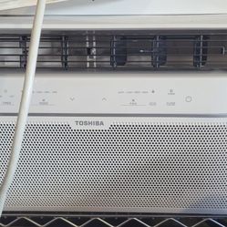 Toshiba 8000 BTu Window AC Unit