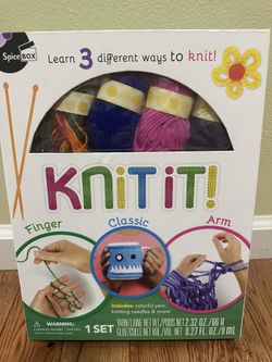 New. Knit It Set. 