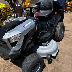 Murray MT100 42-inch, 13.5 HP, 500 cc, E1350 Series, Briggs & Stratton Engine, 6-Speed, Manual, Gasoline Riding Mower with Bag