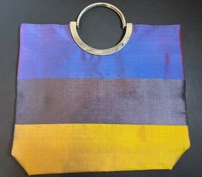 Silk Purse 
Hardware: High Quality 
Dimension: 11x12.25x2.70