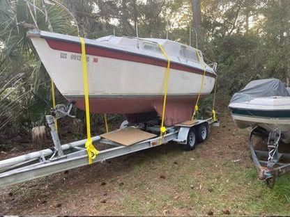 1972 24 ft. RUSSELL MARINE