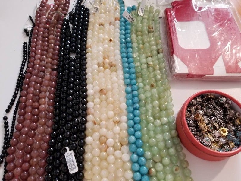 Natural Stone with Accessories And Box