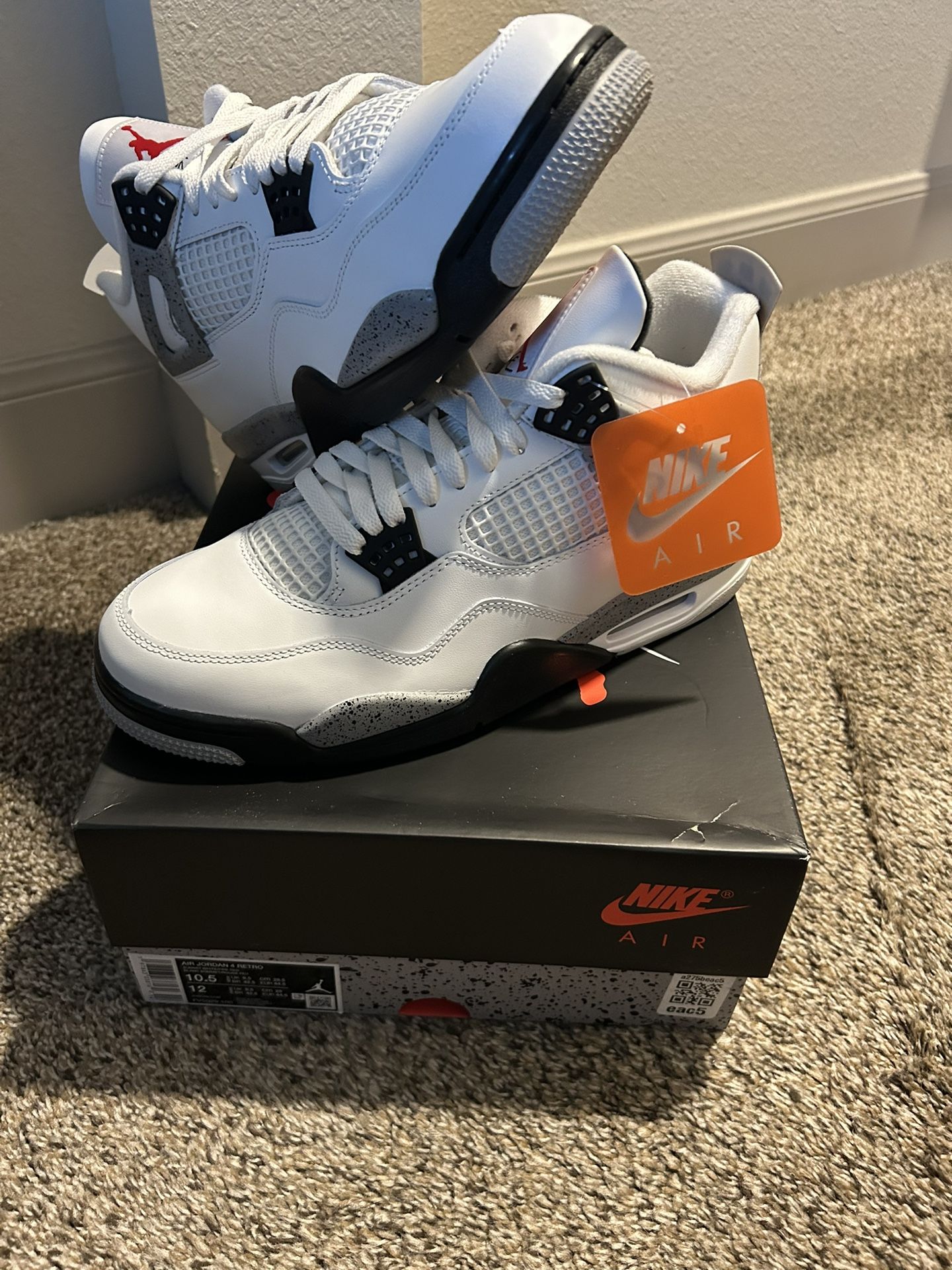 Jordan 4 White Cement