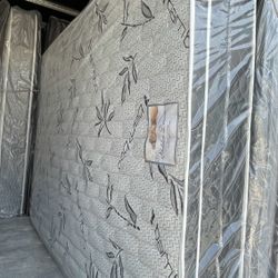 New Bamboo Full Size Pillow Top Mattress And Box Spring, Pick Up Is In Long Beach