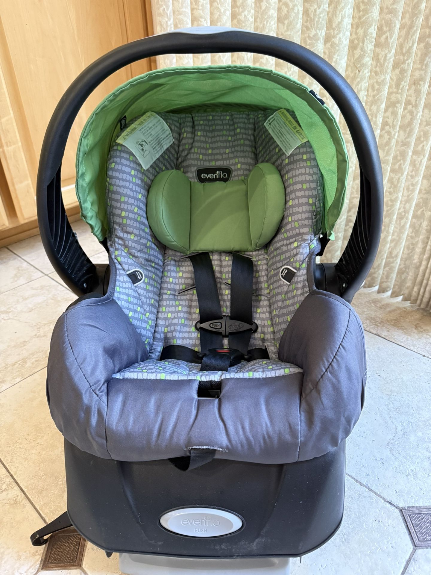 Evenflo Embrace Infant Car Seat, Meadow