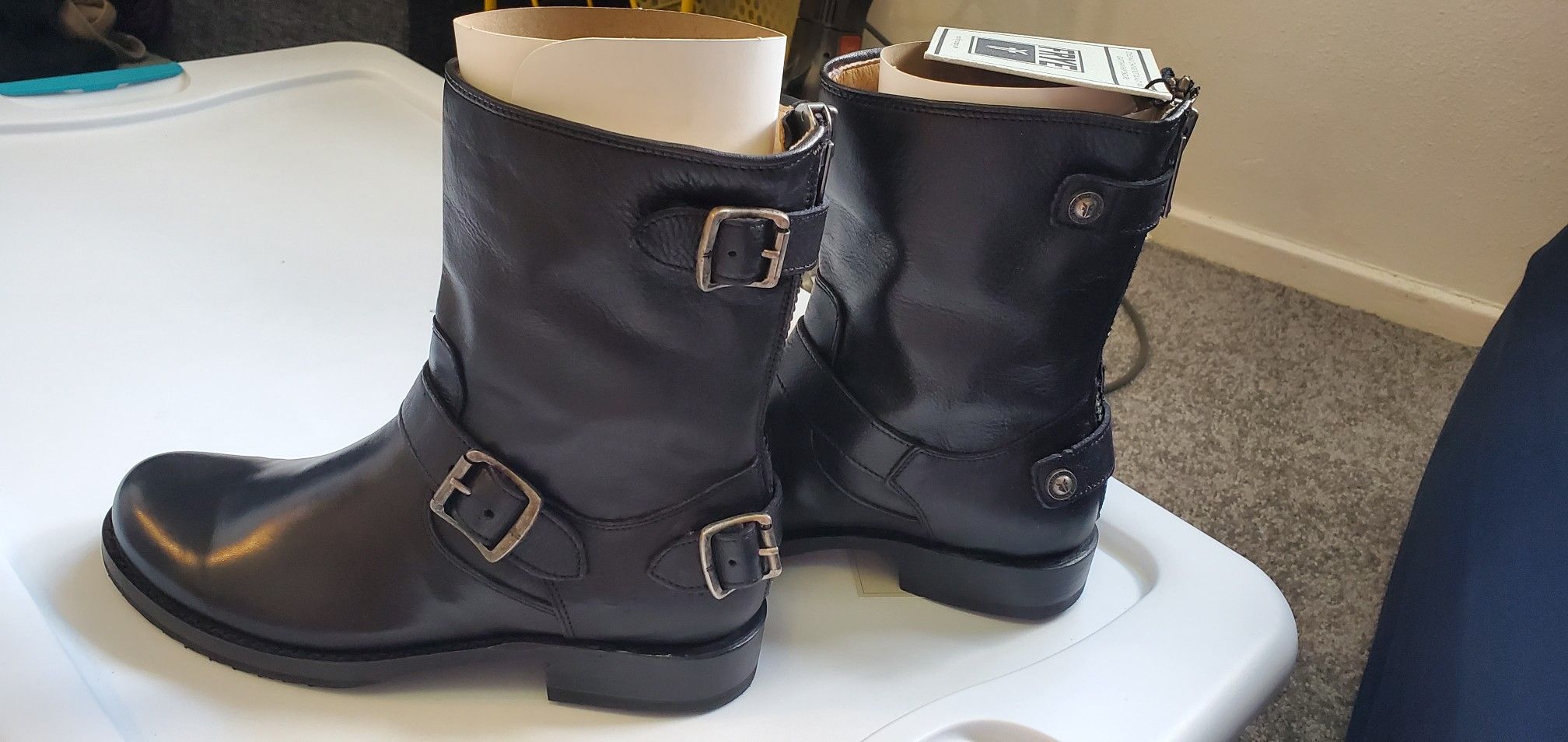 Frye Veronica leather booties