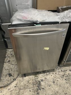 LG dishwasher in stainless steel new open box